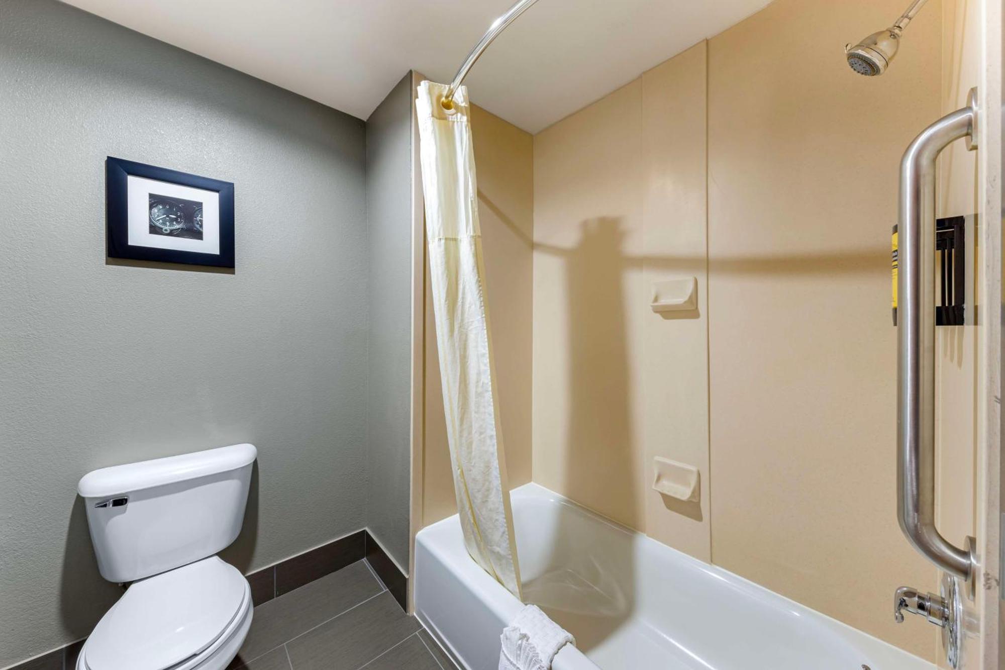 Best Western Plus Midwest City Inn & Suites Esterno foto