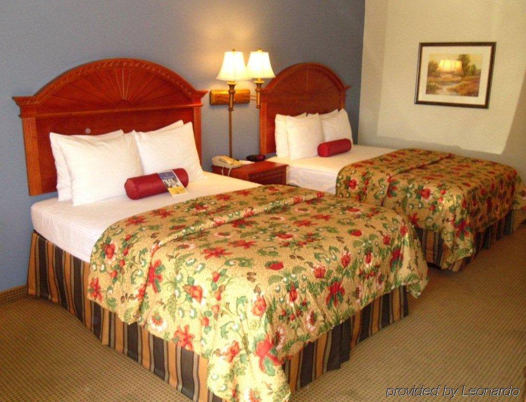 Best Western Plus Midwest City Inn & Suites Esterno foto